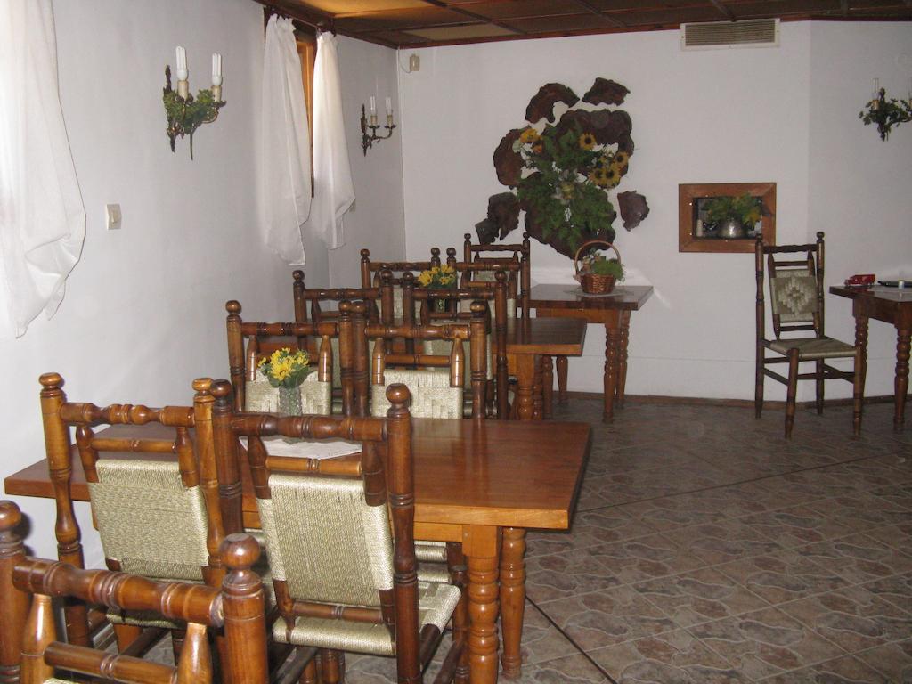 Family Hotel Kalina 科普里夫什迪察 外观 照片